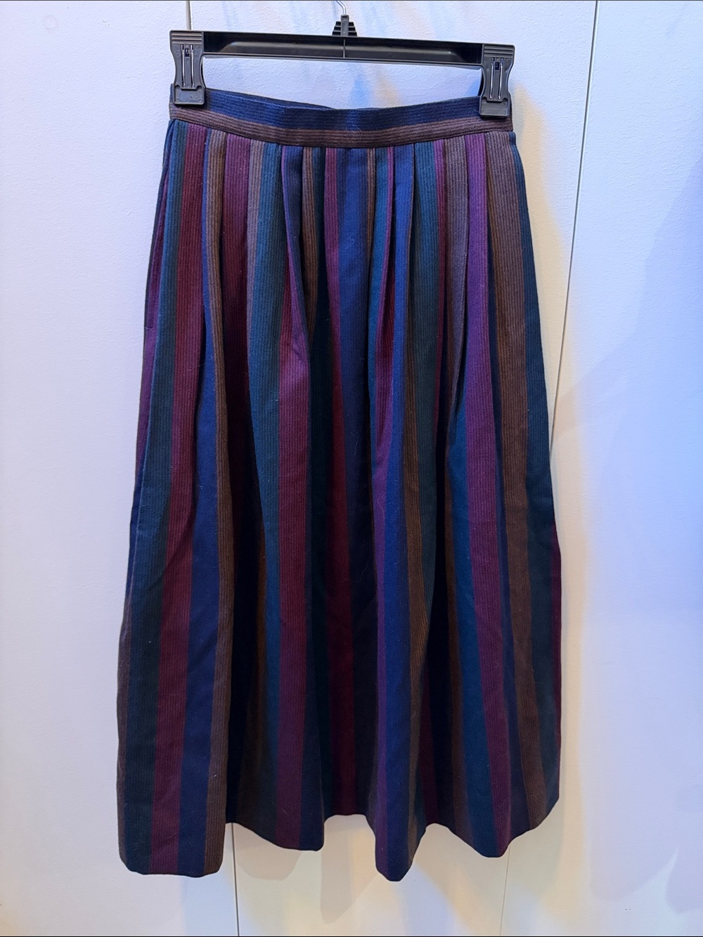 Vintage The Villager wool midi skirt